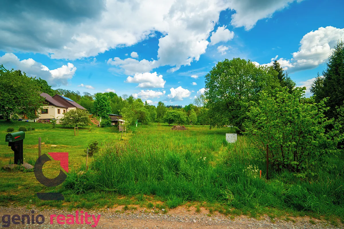 Prodej stavebního pozemku 1607 m²